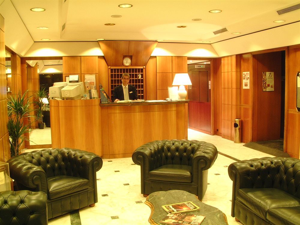 Accademia Hotel 3*