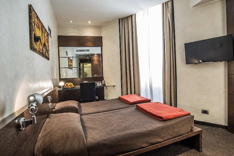 Hotel Accademia 3*